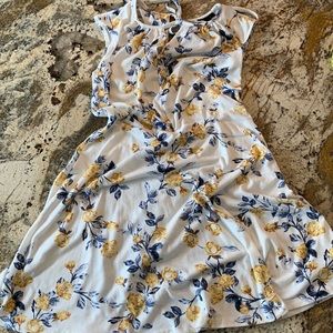 bebop Women’s Floral dress size medium